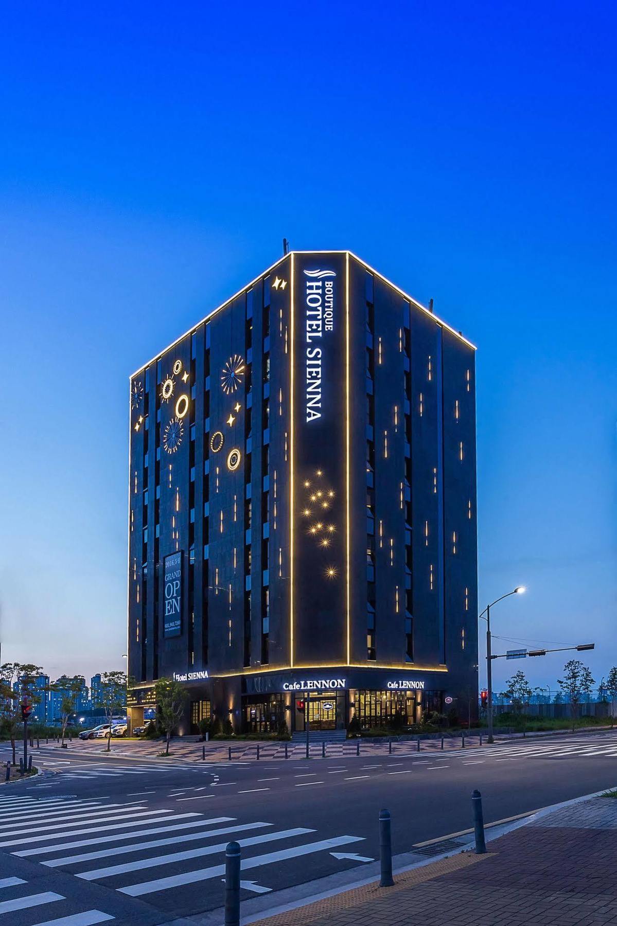 Hotel Sienna Пхаджу Экстерьер фото
